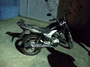 MOTO FURTADA ME AJUDEM