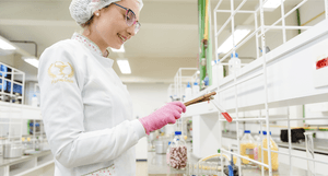 Ajude a Kamilla a se formar