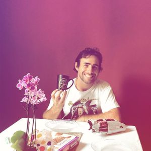 Mestrado em Saúde Sexual na Universidade de Manchester, UK. 