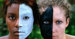 Unidos contra o preconceito racial: Juntos por uma sociedade mais justa e igualitária