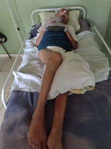 Oii, esse é Meu avô ele  ta precisando de fazer uma cirurgia urgente na garganta ele ta com tumor o s.u.s não cobre ela custa 8.000 ajude no que poder  Chave Pix CPF:187.934.506-48 Contato:31998138520  MEU NOME É Nathan sou o neto dele