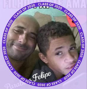 Ajuda para trabalhar e comer