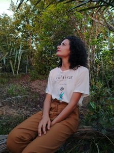 Publicação de Flor - livro de literatura infanto-juvenil