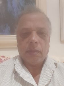 Buscando ajuda para trabalhar. 