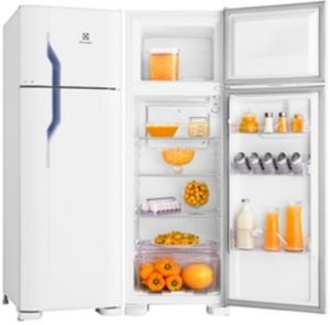 Precisa se de uma geladeira 