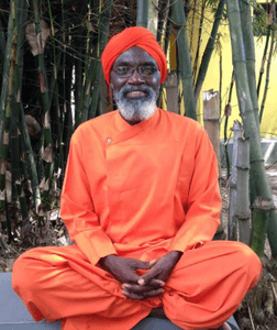 TRATAMENTO DE SAÚDE DO DADA NIRVEDANANDA