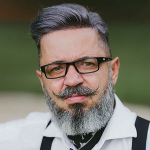 GUARDIÕES DA HUMANIDADE: JUNTOS SOMOS MAIS FORTES