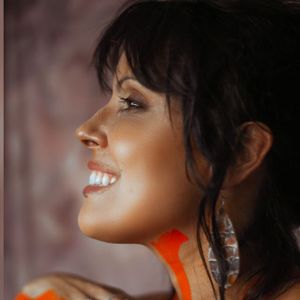 Turnê show Tua Pele - Clarissa Bruns