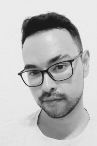 Construindo Sonhos: Impulsionando um Jovem Imigrante Rumo à Engenharia e Ciências da Computação no Brasil