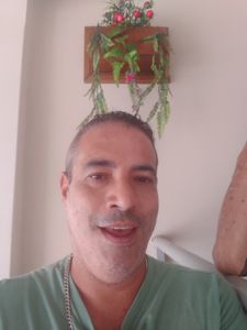 Para poder fazer a cirurgia para poder trabalhar 