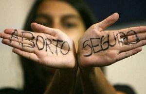 Um aborto seguro e legal