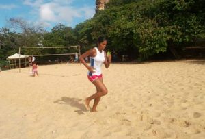 Caridade e Filantropia - Ketlen precisa de ajuda: dar continuidade da reabilitação agora em casa