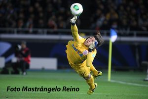 LIVRO 2012: O ANO ETERNO - CORINTHIANS BICAMPEÃO DO MUNDO E CAMPEÃO INVICTO DA LIBERTADORES imagem 9