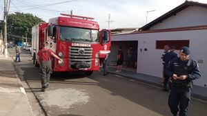 Caridade e Filantropia - Reconstruindo das Cinzas