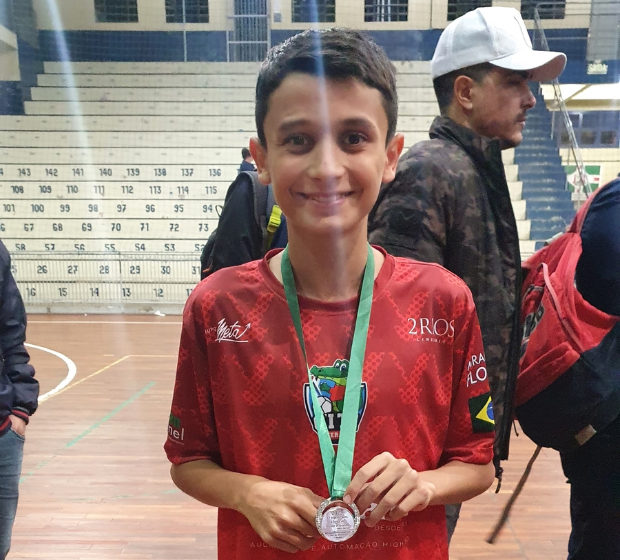 Ajude o Lorenzo a jogar no Mundial de Futsal em Madrid