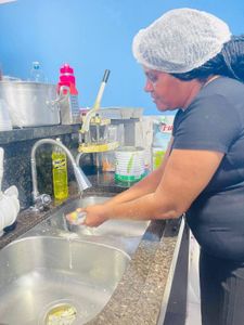 Pré-venda Coletiva - Da superação à oportunidade: ajude a construir o Centro de Capacitação Cozinhando em Família.