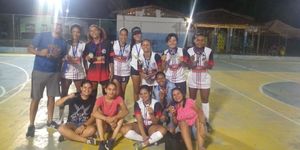 Divinas Futebol Clube - O futebol feminino vive!
