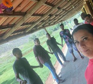 Causas e Comunidade - Seja Parte de um Recomeço – Apoie o Resgatando Vidas