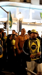 Ajude a consertar o Pálio danificado pelo Vereador durante a manifestação imagem 6