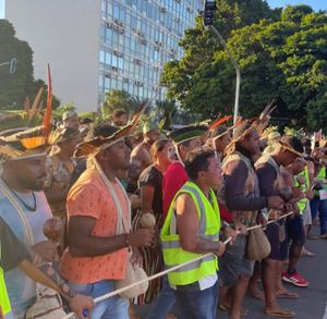 Causas e Comunidade - Povo Kambiwá - Acampamento Terra Livre (ATL)