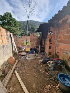 Vaquinha Online - Vamos ajudar o lar dessa família se tornar uma casa!