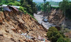 Causas e Comunidade - CHUVA,DESLIZAMENTO E DESABRIGADOS. 