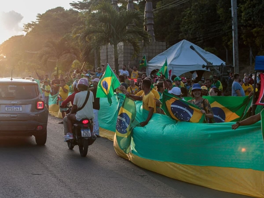 Causas e Comunidade - Pela causa, por nosso Presidente e pelo Brasil