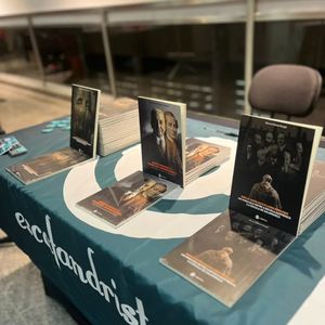 Ativismo - Leve o Instituto Escafandristas Para a Bienal da UNE! 