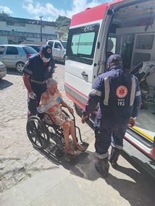 Saúde e Emergências - Ajuda a minha mãe de 83 anos que tem vários problemas de saúde e si tem eu único filho não abandonou e cuida dela ,a se tratar artrose, fraturas e fisioterapia por favor .pix marcos1boy@gmail.com