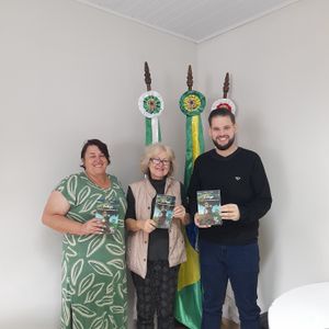 Criança que lê transforma o mundo  imagem 6