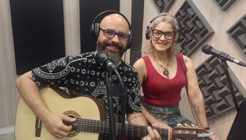 Gravação música "Faz tempo" com produtor Bernardo do Espinhaço 