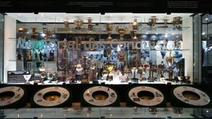 Livro MEMORIAL DAS CONQUISTAS - A SALA DE TROFÉUS DO SANTOS FC (2ª edição revisada) imagem 8