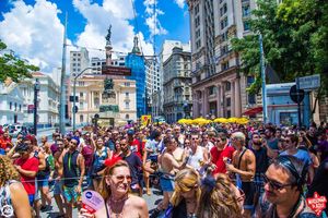 Crowdfunding - Bloco A Madonna Tá Aqui 2025