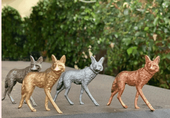 Lobo de metal colecionável